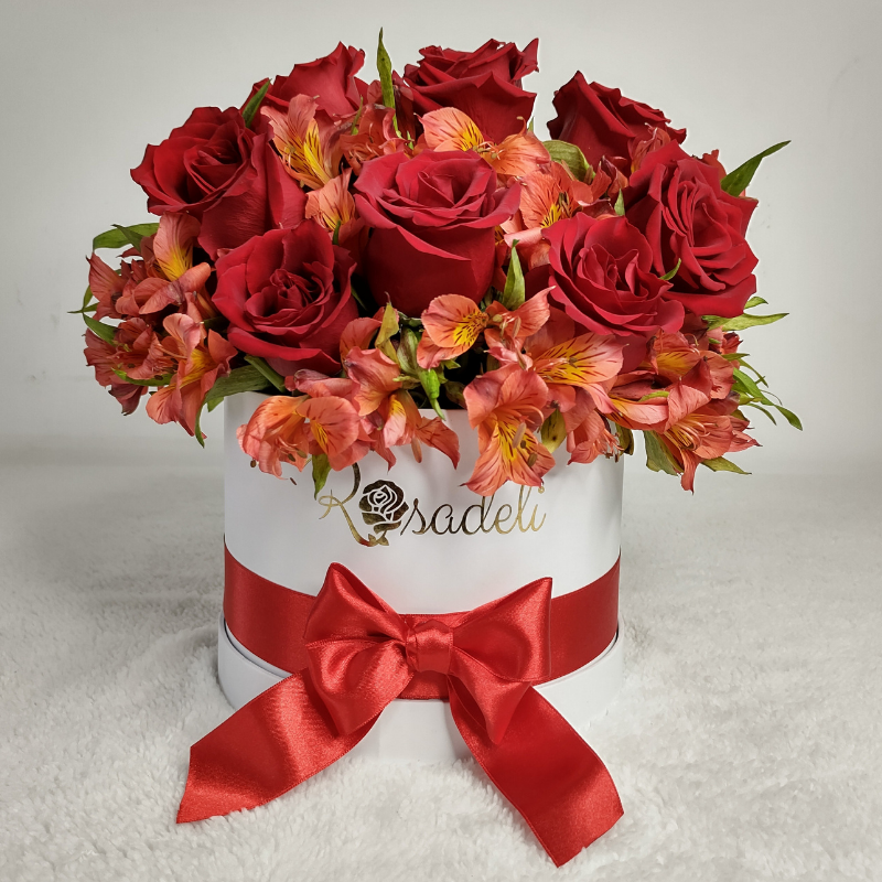 Box circular de rosas y astromelias – Florería Rosadeli